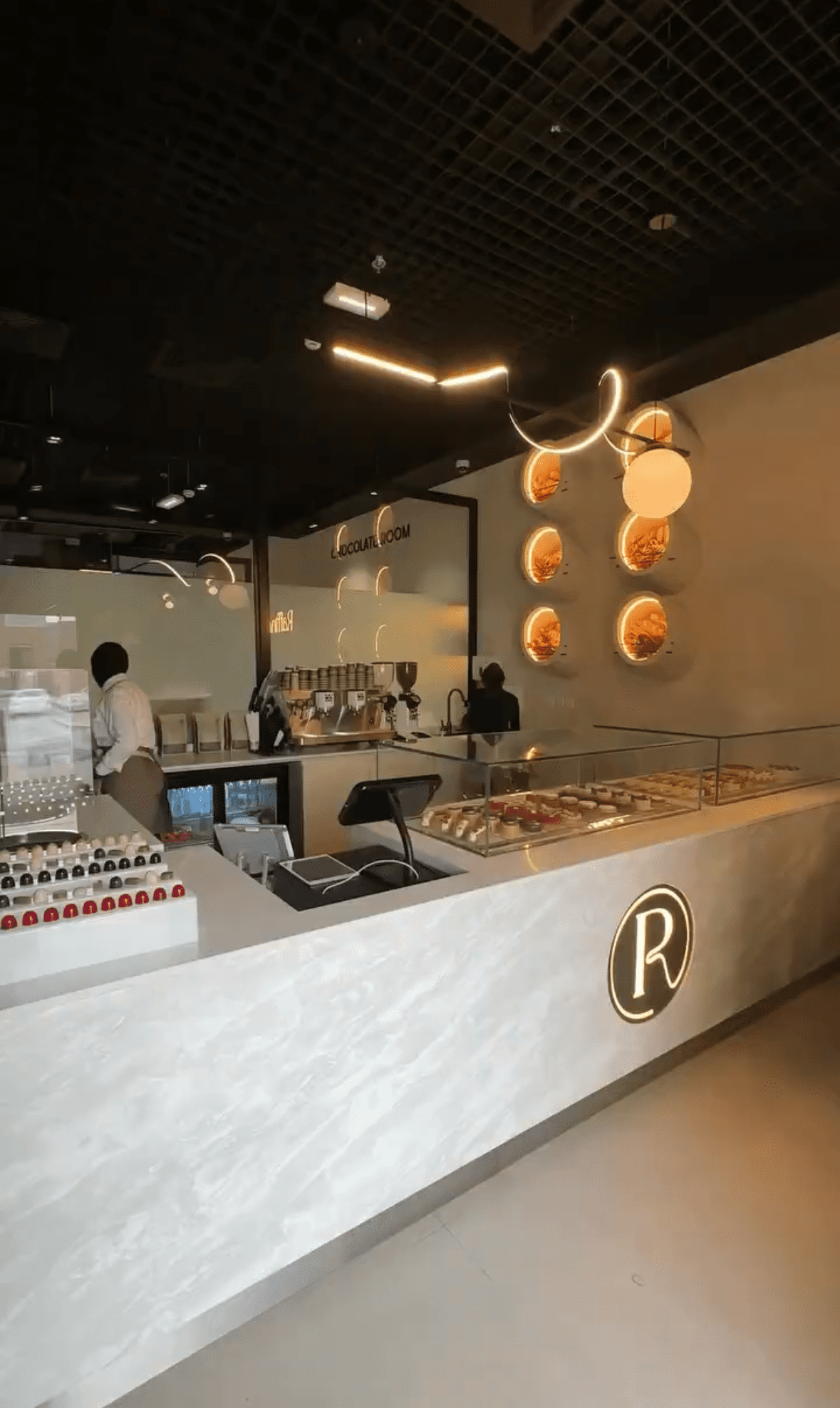 restaurant-interior-design-dubai-uae-fitout